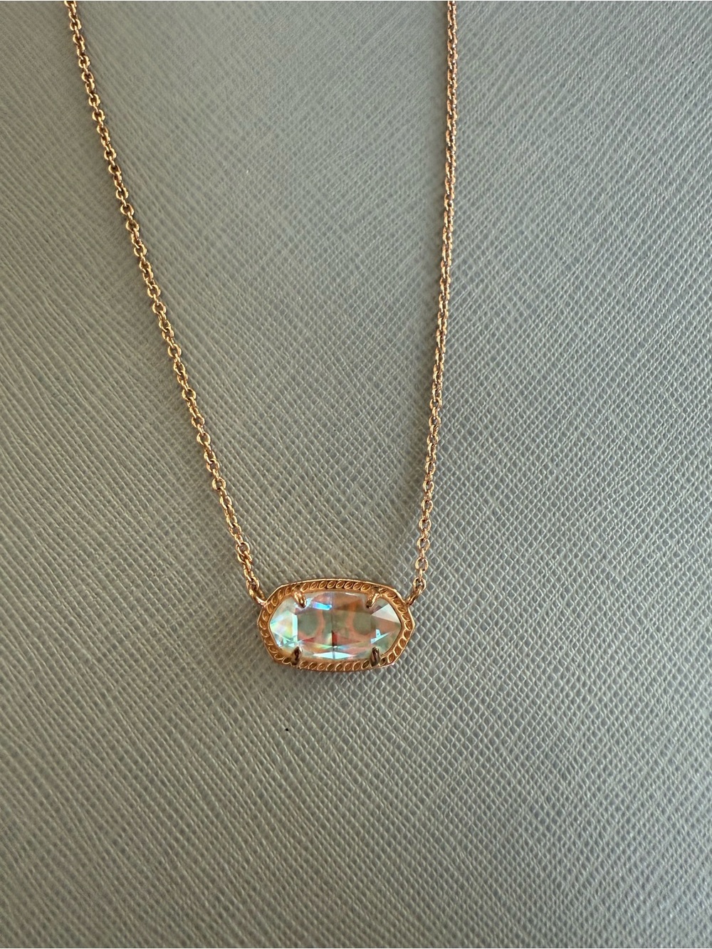 Kendra Scott Elisa Rose Gold Pendant Necklace in Dichroic Glass - Picture 3 of 5